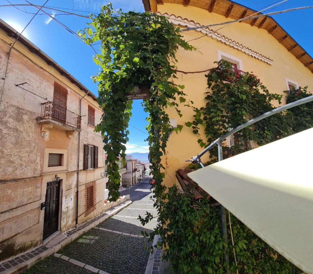 Scaccia Pensieri Villa Cerchio Buitenkant foto