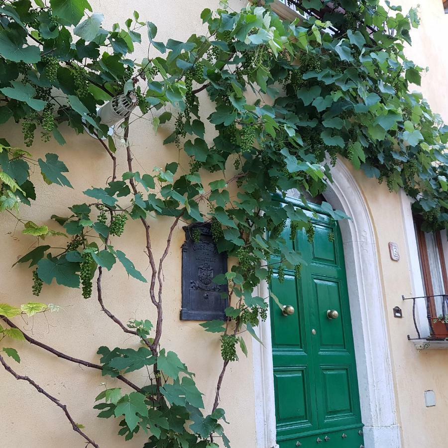 Scaccia Pensieri Villa Cerchio Buitenkant foto