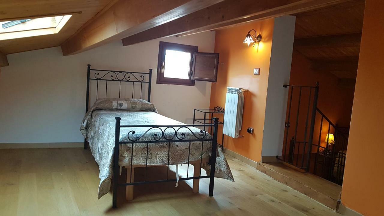 Scaccia Pensieri Villa Cerchio Buitenkant foto