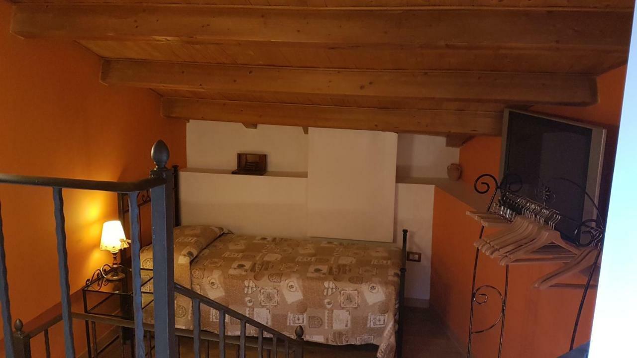 Scaccia Pensieri Villa Cerchio Buitenkant foto