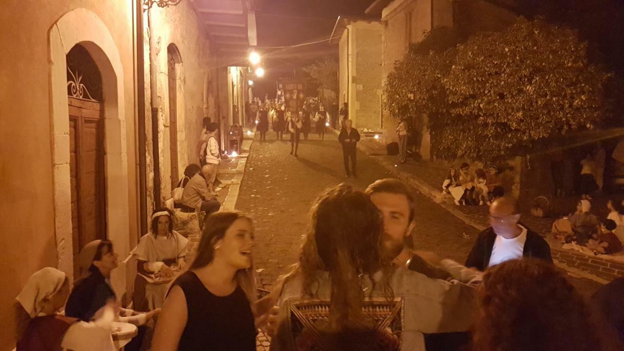 Scaccia Pensieri Villa Cerchio Buitenkant foto