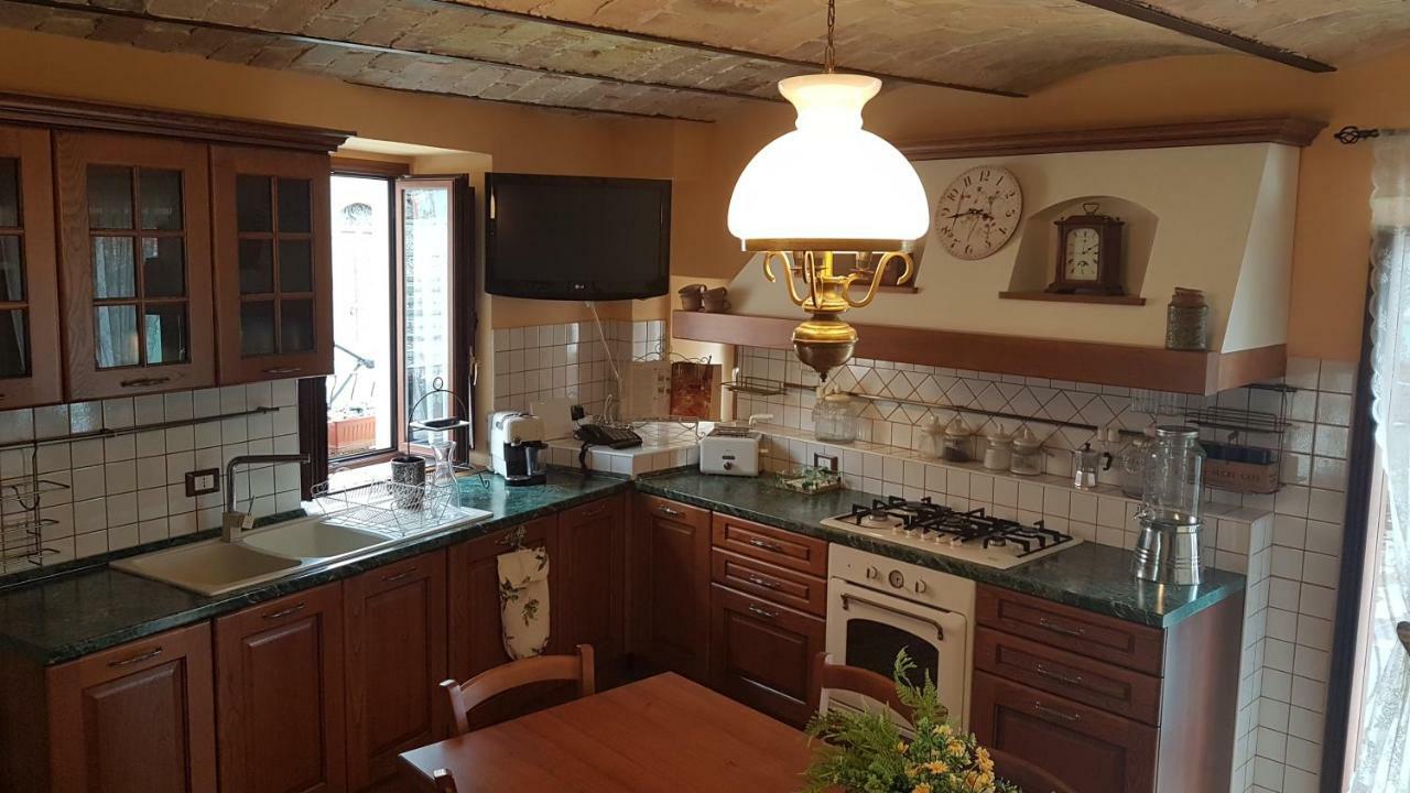 Scaccia Pensieri Villa Cerchio Buitenkant foto